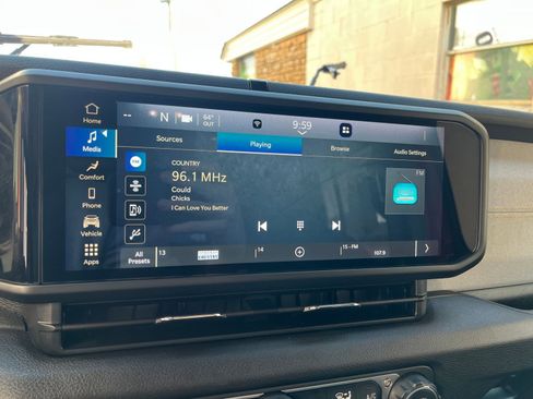 Used 2025 Jeep Wrangler Sport S image 21