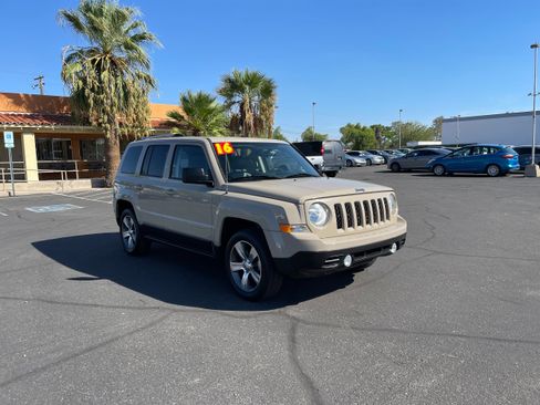 Used 2016 Jeep Patriot High Altitude image 7