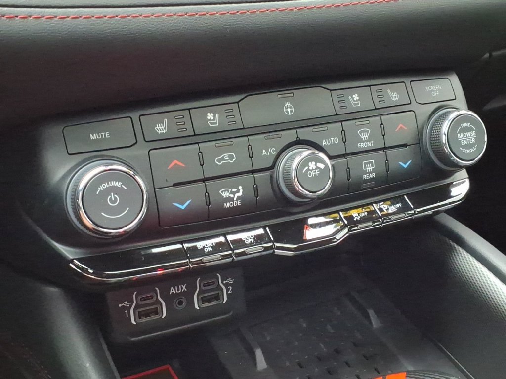 Used 2025 Dodge Durango R/T AWD/4WD image 20