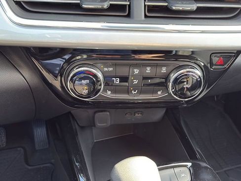 New 2026 Chevrolet Trax LT w/ LT Convenience Package image 11