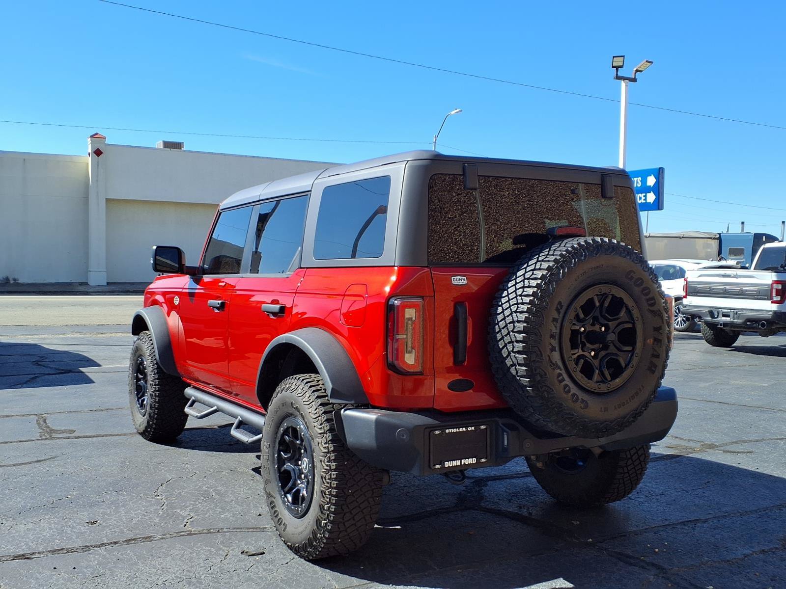 Used 2023 Ford Bronco Wildtrak AWD/4WD image 16
