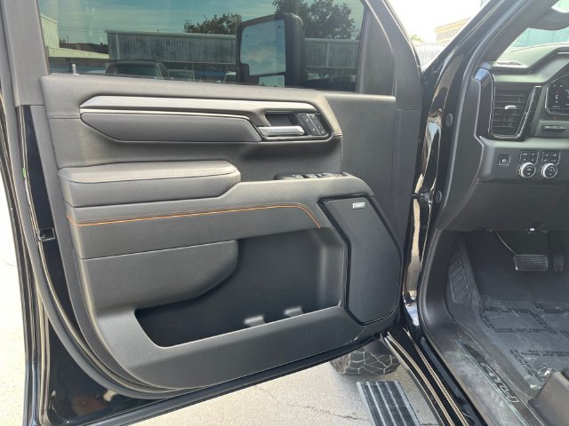 Used 2025 GMC Sierra 2500 AT4 w/ AT4 Premium Plus Package AWD/4WD image 10
