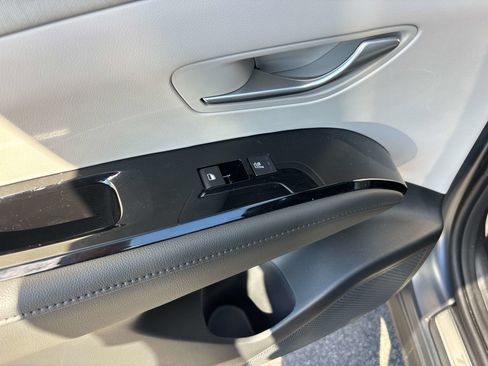 Used 2025 Hyundai Tucson Limited image 9