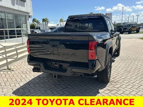 Used 2024 Toyota Tacoma TRD Off-Road w/ TRD Off Road Premium Package AWD/4WD image 7