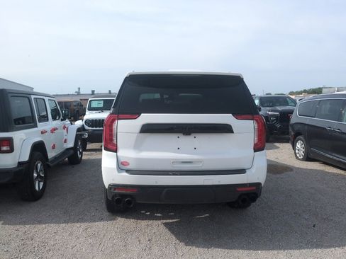 Used 2021 GMC Yukon Denali w/ Denali Premium Package AWD/4WD image 7