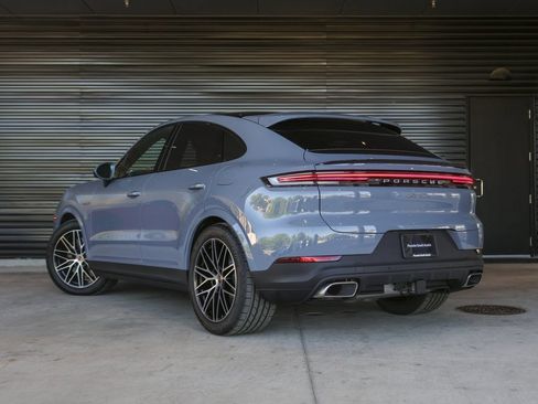New 2026 Porsche Cayenne E-Hybrid Coupe AWD/4WD image 3