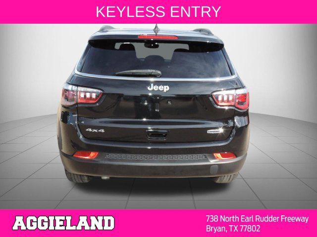 Used 2023 Jeep Compass Latitude AWD/4WD image 5