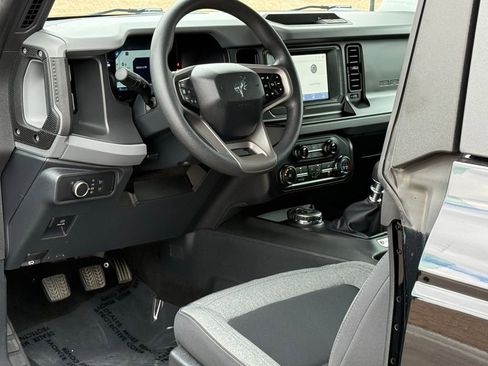 Used 2022 Ford Bronco 2-Door image 8