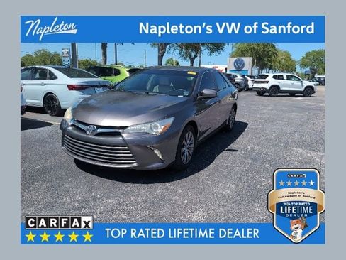 Used 2016 Toyota Camry XLE image 1