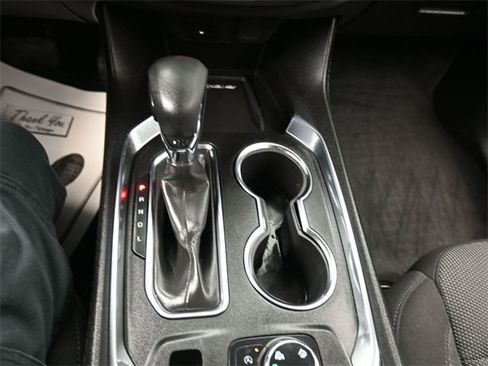 Used 2023 Chevrolet Traverse LT w/ Midnight/Sport Edition image 11