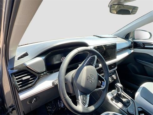 New 2025 Volkswagen Taos S image 9