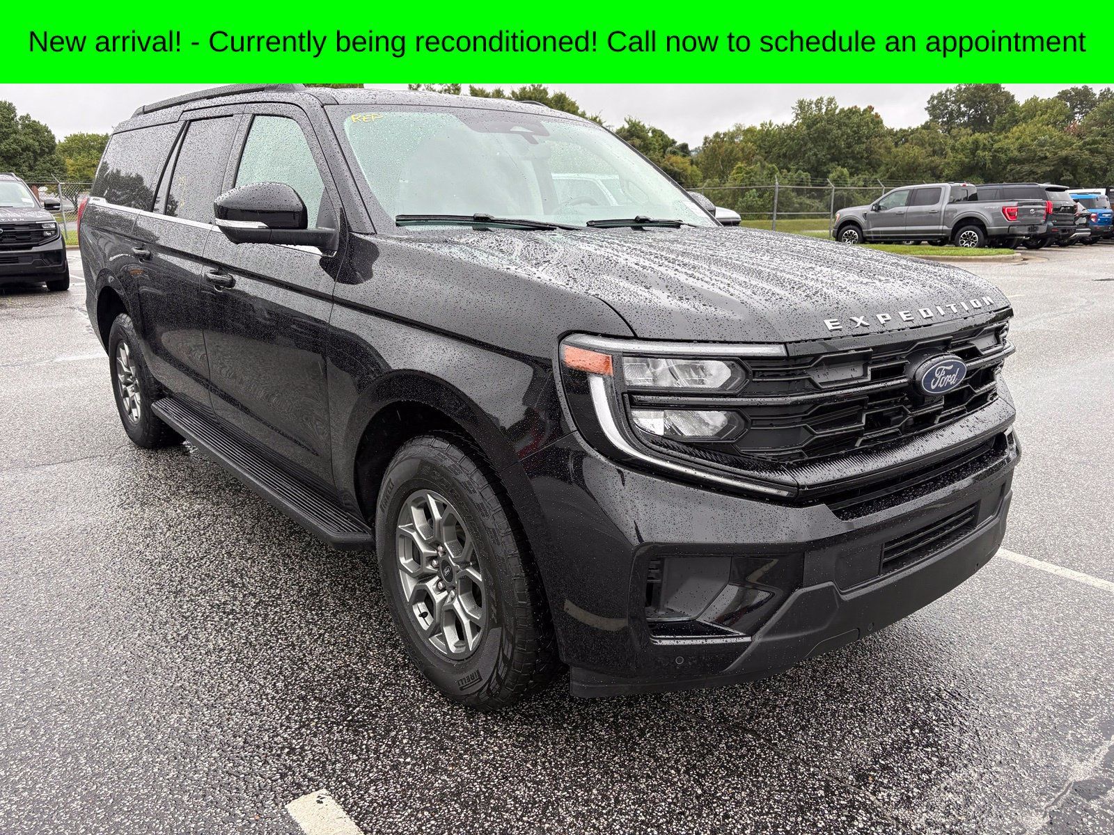 Used 2026 Ford Expedition Max Active RWD image 1