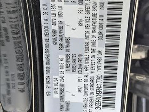 Used 2024 MAZDA MAZDA3 s image 24