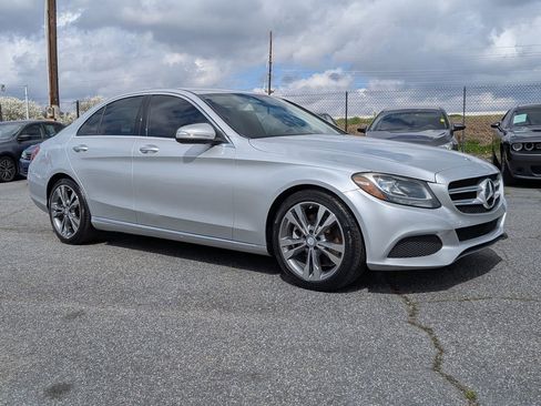 Used 2016 Mercedes-Benz C 300 Sedan image 3