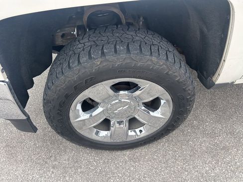 Used 2015 Chevrolet Silverado 1500 LTZ w/ LTZ Plus Package image 32