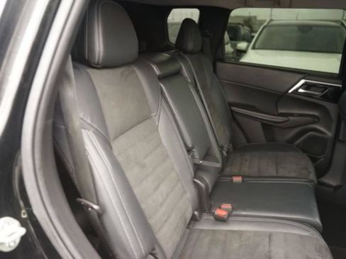 Used 2022 Mitsubishi Outlander SE FWD image 18