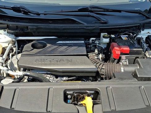 Certified 2023 Nissan Rogue Platinum AWD/4WD image 30