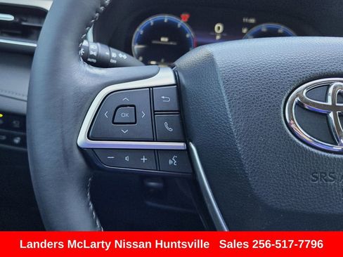 Used 2023 Toyota Highlander Platinum image 29
