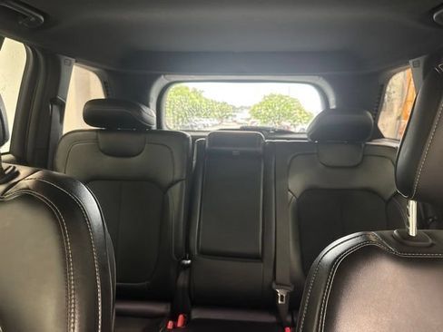 Used 2024 Jeep Grand Cherokee Altitude RWD image 16