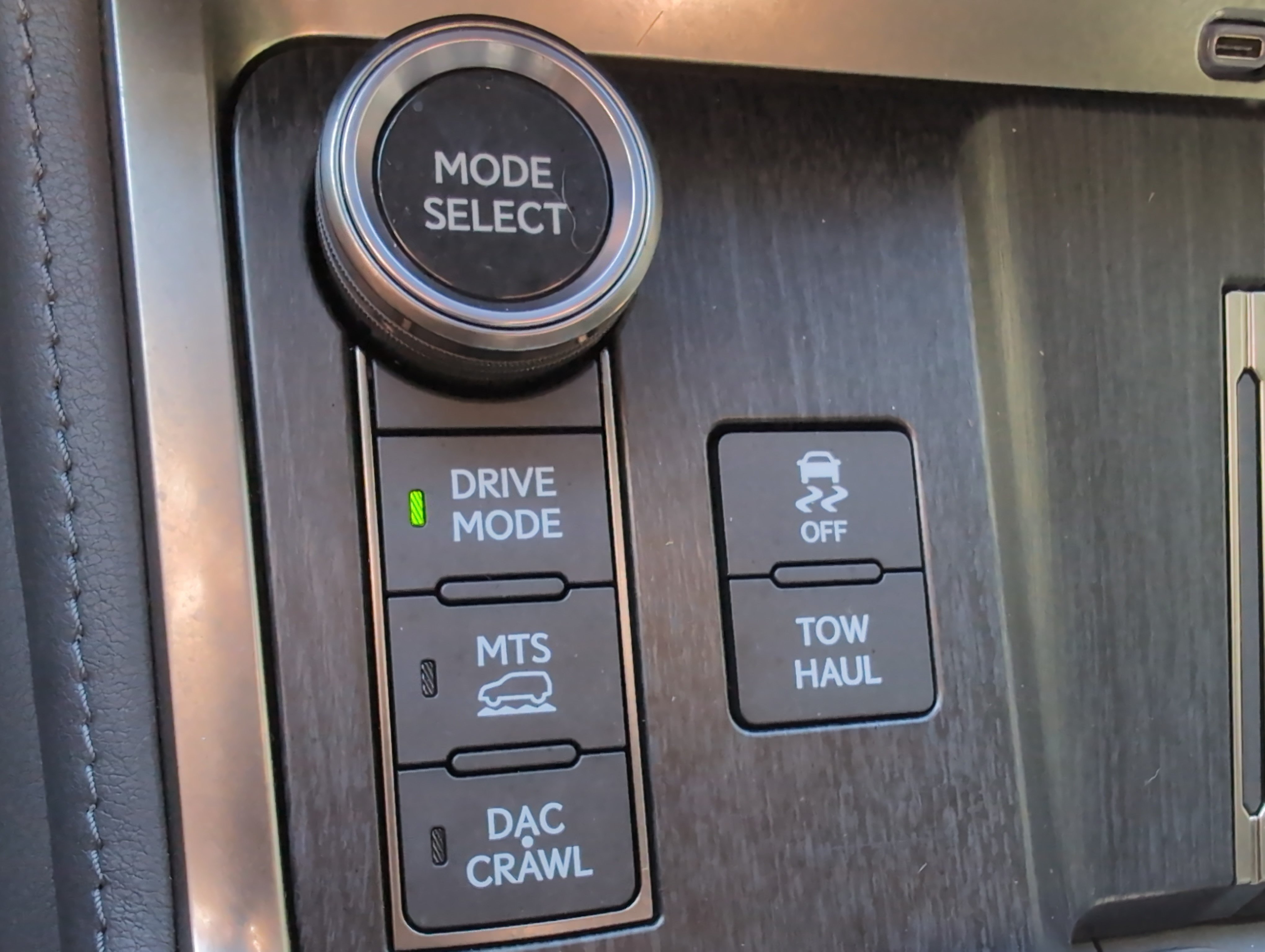 Used 2025 Lexus GX 550 AWD/4WD image 46