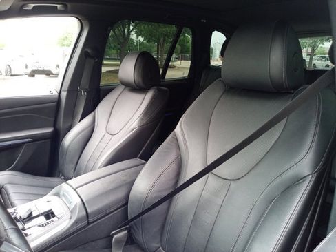 Used 2022 BMW X5 xDrive40i w/ M Sport Package image 14