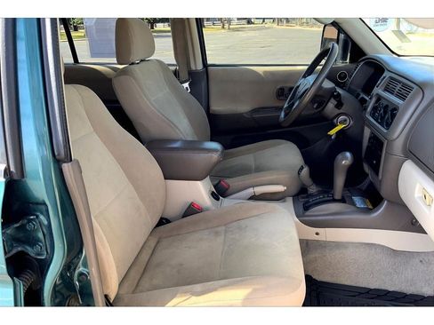 Used 2004 Mitsubishi Montero Sport XLS image 8