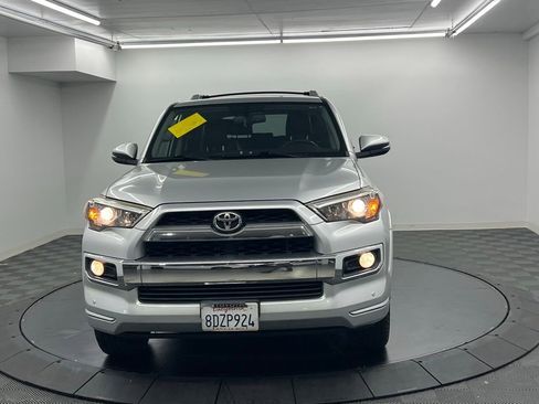 Used 2018 Toyota 4Runner Limited AWD/4WD image 4