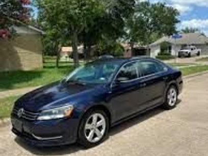 Used 2014 Volkswagen Passat 1.8T SE