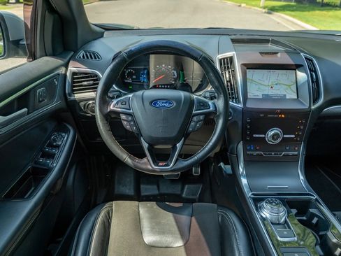 Used 2020 Ford Edge ST w/ Equipment Group 401A AWD/4WD image 18