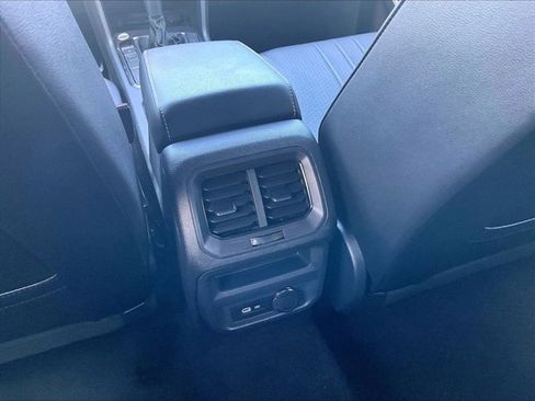 Used 2022 Volkswagen Tiguan SE R-Line FWD image 25