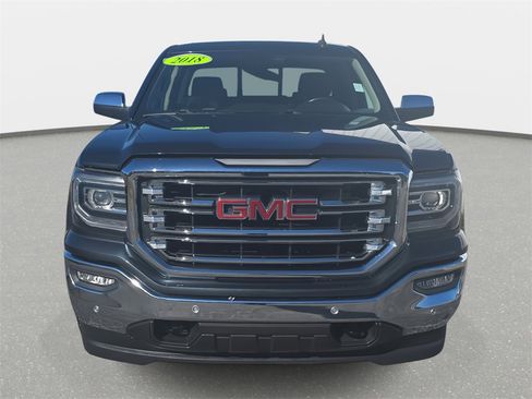 Used 2018 GMC Sierra 1500 SLT image 2