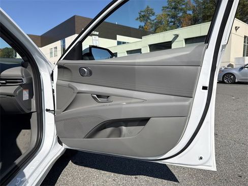 New 2026 Hyundai Elantra Blue image 14