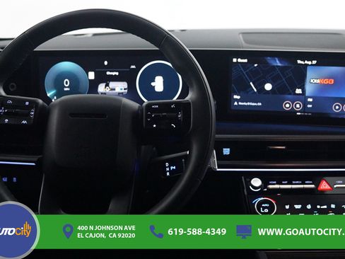 Used 2024 Hyundai Santa Fe Calligraphy AWD/4WD image 5