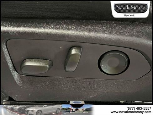 Used 2023 Chevrolet Colorado LT AWD/4WD image 19