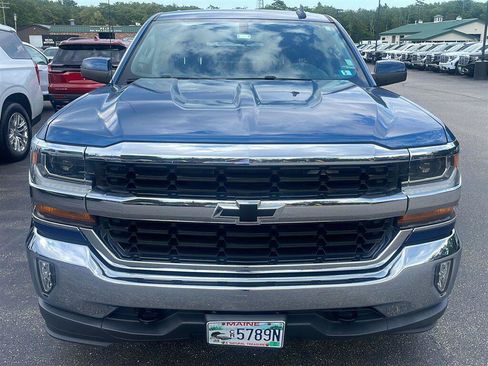 Used 2018 Chevrolet Silverado 1500 LT w/ All Star Edition AWD/4WD image 6