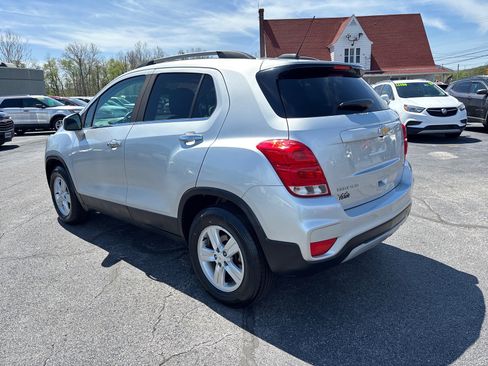 Used 2019 Chevrolet Trax LT w/ LT Convenience Package AWD/4WD image 5