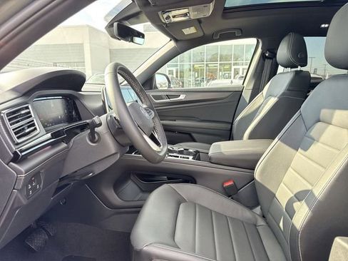 New 2026 Volkswagen Atlas Cross Sport SEL AWD/4WD image 11