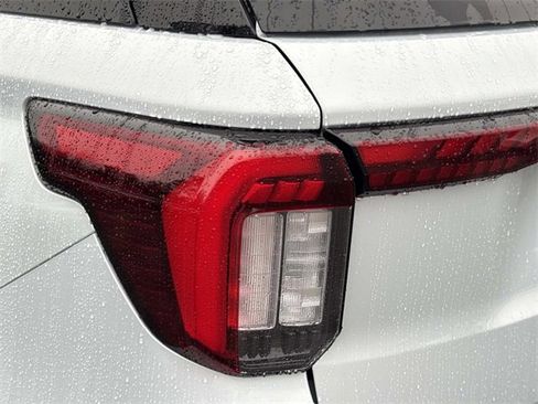 New 2026 Ford Explorer ST w/ Sun And Sound Package image 11