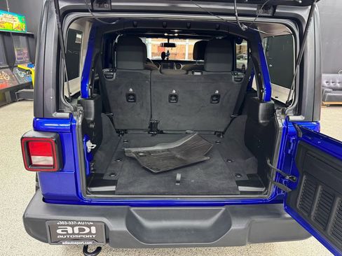 Used 2020 Jeep Wrangler Unlimited Sport image 15