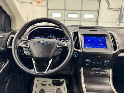 Used 2020 Ford Edge SEL w/ Convenience Package AWD/4WD image 22
