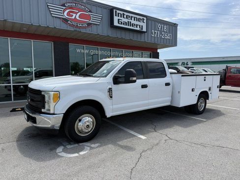 Used 2017 Ford F350 XL w/ Power Equipment Group RWD image 1