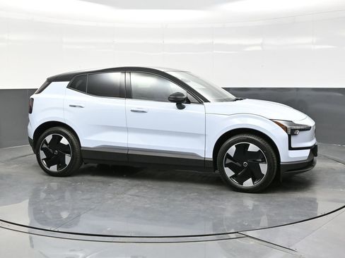 New 2026 Volvo EX30 Plus w/ Climate Package AWD/4WD image 8