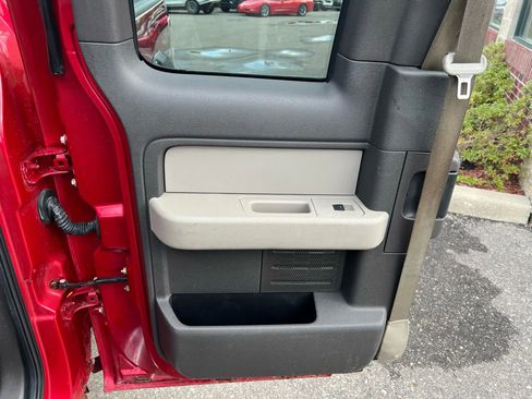 Used 2010 Ford F150 XLT image 28