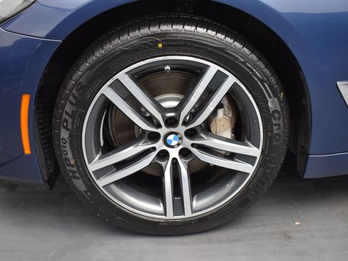 Used 2021 BMW 530i xDrive w/ Convenience Package AWD/4WD image 14