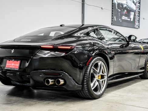 Used 2024 Ferrari Roma image 9
