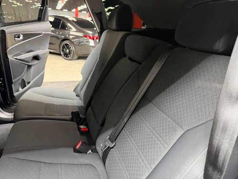 Used 2017 Kia Sorento AWD image 38