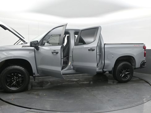 Used 2024 Chevrolet Silverado 1500 Custom Trail Boss w/ LPO, Dark Essentials Package AWD/4WD image 43