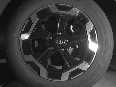 Used 2026 Hyundai Santa Fe SEL FWD image 17