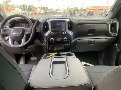 Used 2019 GMC Sierra 1500 SLE w/ SLE Value Package RWD image 9