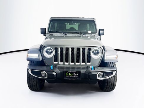 Used 2022 Jeep Wrangler Unlimited Sahara w/ Cold Weather Group AWD/4WD image 2